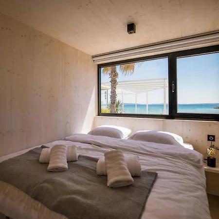 Arcadia Eco-luxe Mobile Homes With Infinity Pool By Oiko Collection Villa Privlaka (Zadar)