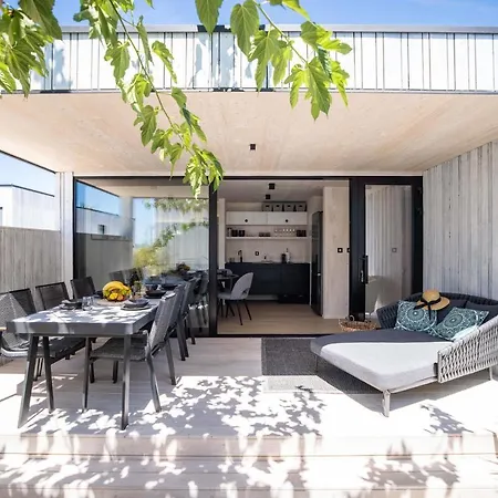 Villa Arcadia Eco-luxe Mobile Homes With Infinity Pool By Oiko Collection *