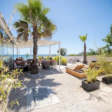 Arcadia Eco-luxe Mobile Homes With Infinity Pool By Oiko Collection Vila Privlaka (Zadar)