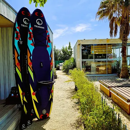 Arcadia Eco-luxe Mobile Homes With Infinity Pool By Oiko Collection Vila *