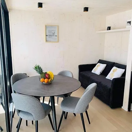 Villa Arcadia Eco-luxe Mobile Homes With Infinity Pool By Oiko Collection *