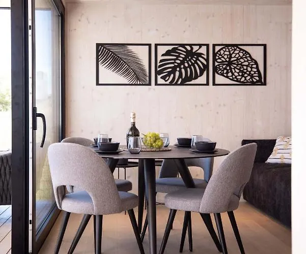 Arcadia Eco-luxe Mobile Homes With Infinity Pool By Oiko Collection Villa *