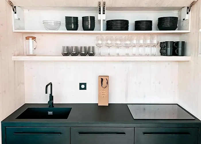 Arcadia Eco-luxe Mobile Homes With Infinity Pool By Oiko Collection *