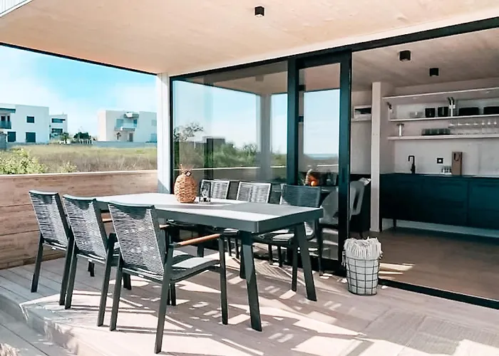 Villa Arcadia Eco-luxe Mobile Homes With Infinity Pool By Oiko Collection