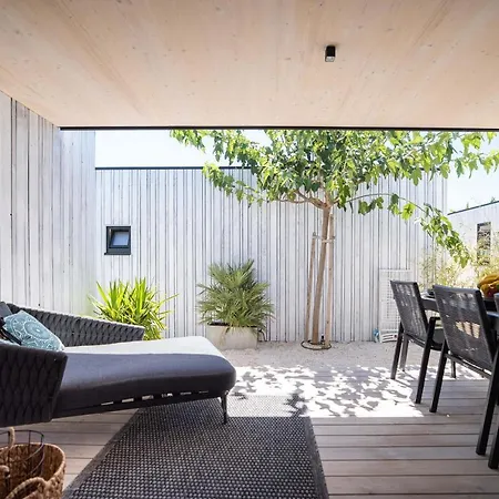 Arcadia Eco-luxe Mobile Homes With Infinity Pool By Oiko Collection Villa Privlaka (Zadar)