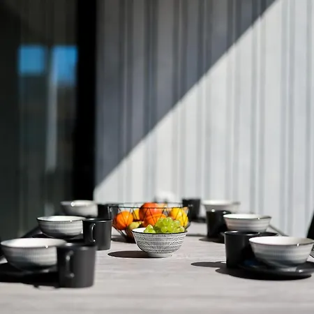 Arcadia Eco-luxe Mobile Homes With Infinity Pool By Oiko Collection *